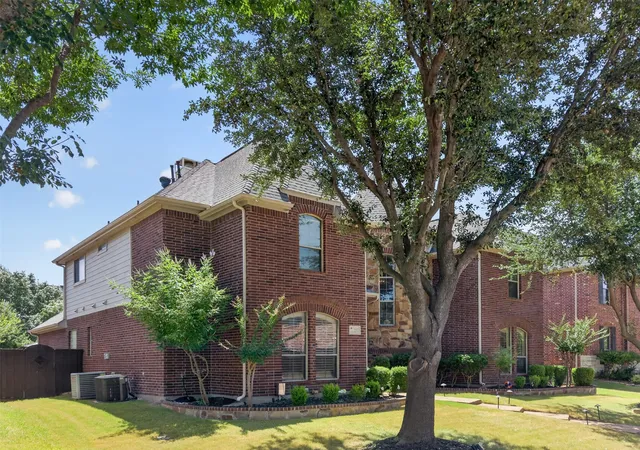 Photo 3 of Single family home for sale at 1125 Windmere Way, Allen, TX 75013 | MLS# 21376918 | Listing updated on 2026-10-06