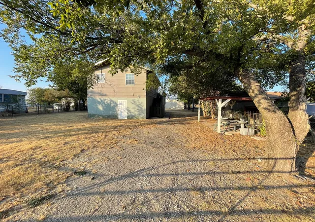 Single family home for sale at 8947 Adams Cir, Cresson, TX 76035 | MLS# 21398393