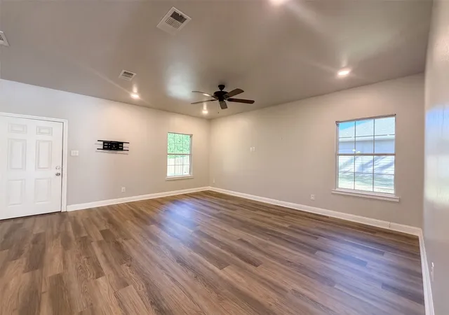Photo 3 of Single family home for sale at 6006 Colorado St, Greenville, TX 75402 | MLS# 21398417 | Listing updated on 2026-10-11