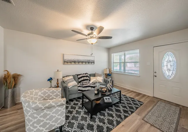 Photo 4 of Single family home for sale at 7117 Payte Ln, North Richland Hills, TX 76182 | MLS# 21393769 | Listing updated on 2026-09-29