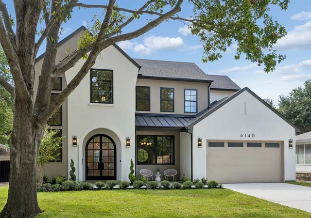 Single family home for sale at 6140 Sudbury Dr, Dallas, TX 75214 | MLS# 21393411
