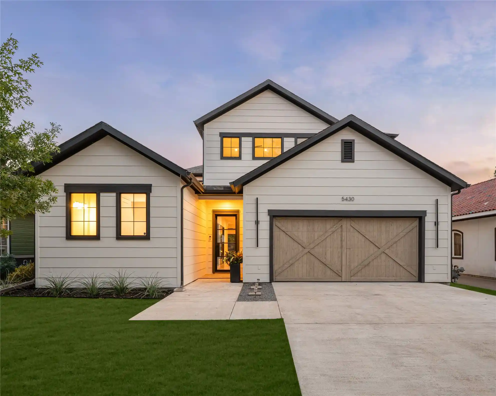 Photo 1 of Single family home for sale at 5430 Belmont Ave, Dallas, TX 75206 | MLS# 21393021 | Listing updated on 2026-10-25