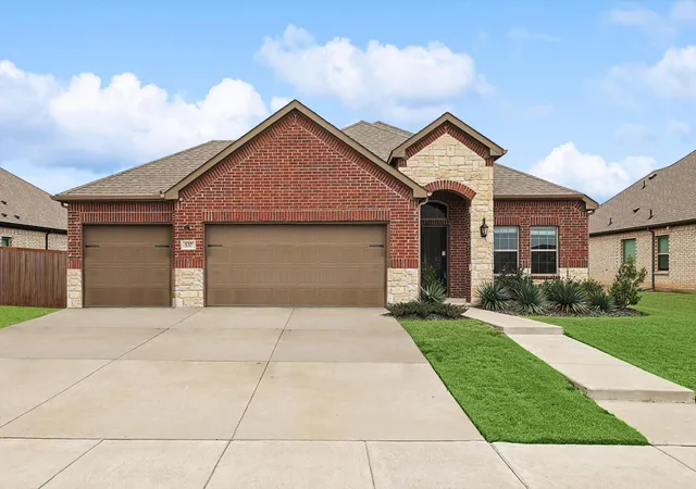 Photo 1 of Single family home for sale at 537 Oleander Dr, Fate, TX 75189 | MLS# 21396763 | Listing updated on 2026-09-29