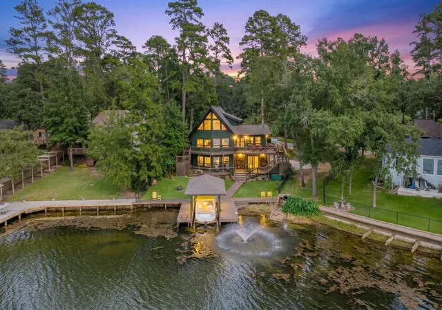 Photo 1 of Single family home for sale at 334 Hideaway Ln Central, Lindale, TX 75771 | MLS# 21397758 | Listing updated on 2026-10-05
