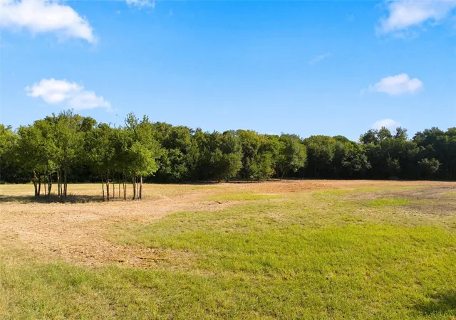 Photo 3 of Land for sale at 305 N Ave Q, Clifton, TX 76634 | MLS# 21384345 | Listing updated on 2026-09-29