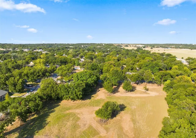 Photo 4 of Land for sale at 305 N Ave Q, Clifton, TX 76634 | MLS# 21384345 | Listing updated on 2026-09-29