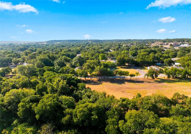 Photo 3 of Land for sale at 1401 Park St, Clifton, TX 76634 | MLS# 21384488 | Listing updated on 2026-09-29