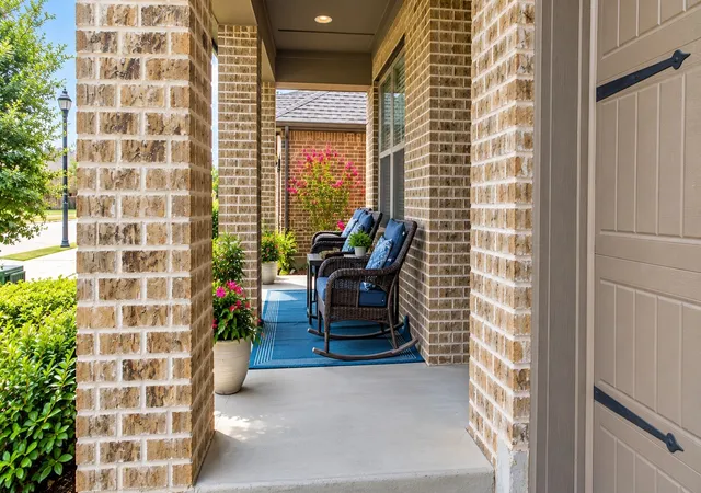 Photo 2 of Single family home for sale at 5617 Southern Fern Rd, Garland, TX 75043 | MLS# 21398654 | Listing updated on 2026-10-02