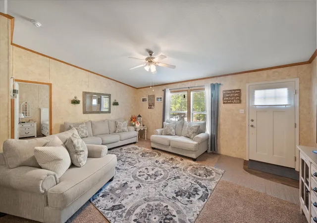 Photo 2 of Manufactured home for sale at 110 Wooded Crk Dr, Athens, TX 75751 | MLS# 21398110 | Listing updated on 2026-09-30