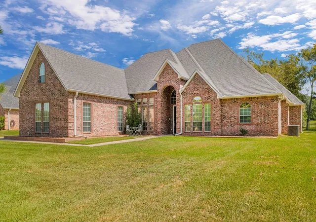 Photo 2 of Single family home for sale at 209 Clubview, Hideaway, TX 75771 | MLS# 21398617 | Listing updated on 2026-10-03