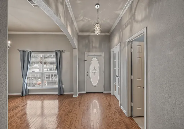 Photo 3 of Single family home for sale at 1009 Greenview Ln, Savannah, TX 76227 | MLS# 21398205 | Listing updated on 2026-10-03