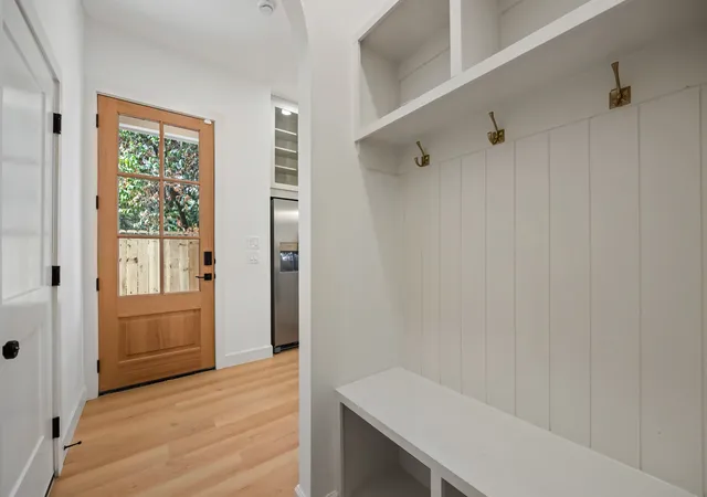Photo 3 of Single family home for sale at 1641 Faye St, Dallas, TX 75215 | MLS# 21398618 | Listing updated on 2026-10-01
