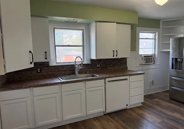 Photo 4 of House for sale at 213 Rock St, Bowie, TX 76230 | MLS# 21398767 | Listing updated on 2026-09-30