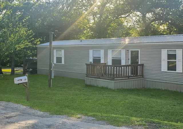 Photo 2 of Manufactured home for sale at 6033 Hidden Cir, Azle, TX 76020 | MLS# 21398753 | Listing updated on 2026-09-30