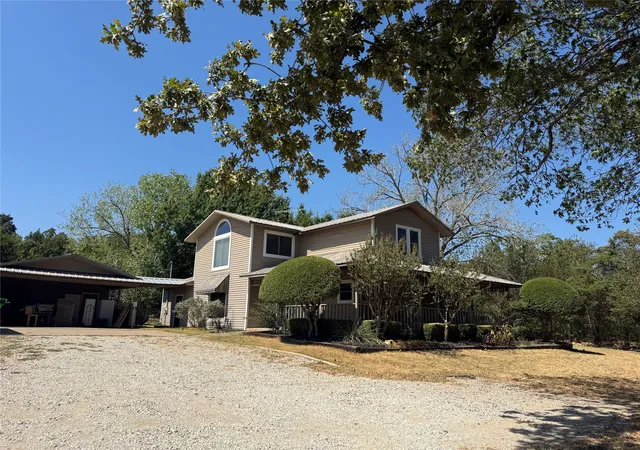 Photo 1 of Single family home for sale at 820 Forgotten Ln, Burleson, TX 76028 | MLS# 21388662 | Listing updated on 2026-10-03