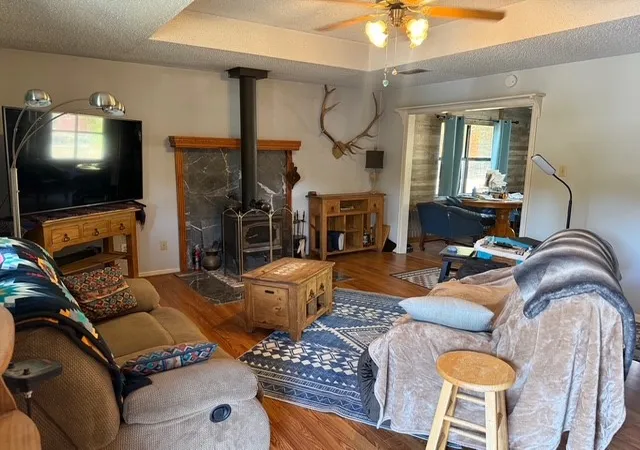 Photo 3 of Single family home for sale at 298 Desoto St, Jefferson, TX 75657 | MLS# 21398909 | Listing updated on 2026-09-29