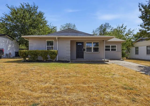 Photo 1 of Single family home for sale at 2740 Blue Ridge Dr, Mesquite, TX 75150 | MLS# 21338097 | Listing updated on 2026-10-07