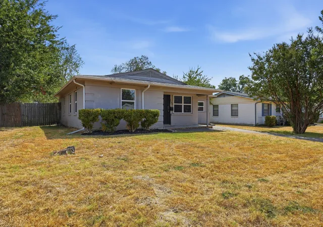 Photo 2 of Single family home for sale at 2740 Blue Ridge Dr, Mesquite, TX 75150 | MLS# 21338097 | Listing updated on 2026-10-07
