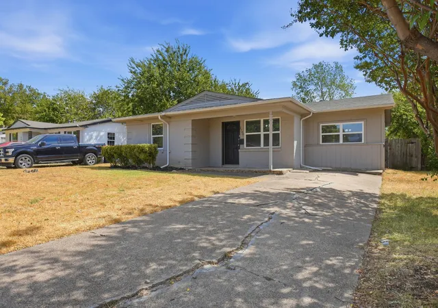 Photo 3 of Single family home for sale at 2740 Blue Ridge Dr, Mesquite, TX 75150 | MLS# 21338097 | Listing updated on 2026-10-07