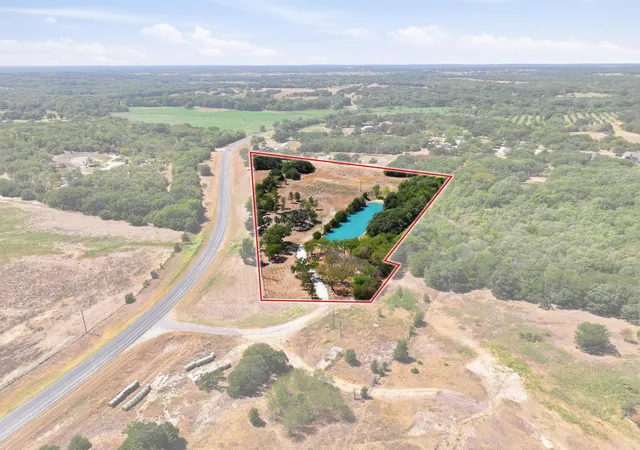 Photo 3 of Land for sale at 27673 Fm 902, Collinsville, TX 76233 | MLS# 21393528 | Listing updated on 2026-09-30