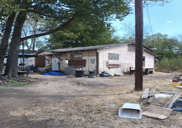 Photo 3 of Single family home for sale at 506 N 3rd Street, Talco, TX 75487 | MLS# 21399014 | Listing updated on 2026-09-30