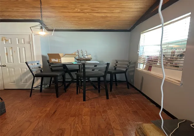 Photo 2 of Single family home for sale at 808 Memorial Dr, Wylie, TX 75098 | MLS# 21398497 | Listing updated on 2026-10-01
