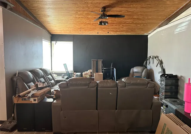 Photo 3 of Single family home for sale at 808 Memorial Dr, Wylie, TX 75098 | MLS# 21398497 | Listing updated on 2026-10-01