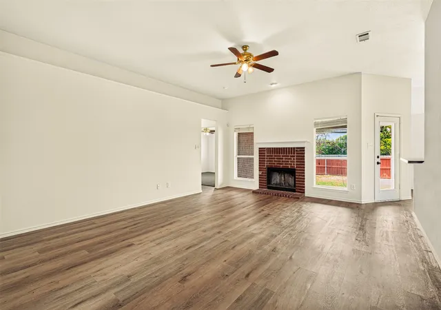 Photo 2 of Single family home for sale at 1909 Meadowlark Ln, Royse City, TX 75189 | MLS# 21395268 | Listing updated on 2026-09-30