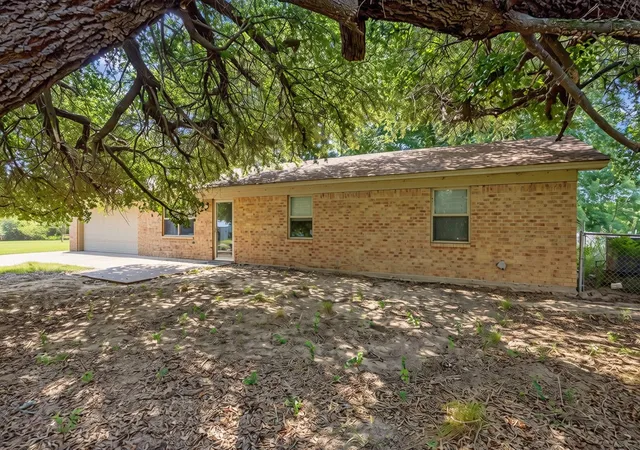 Photo 4 of House for sale at 8468 Hydrangea Rd, Ore City, TX 75683 | MLS# 21372369 | Listing updated on 2026-10-01
