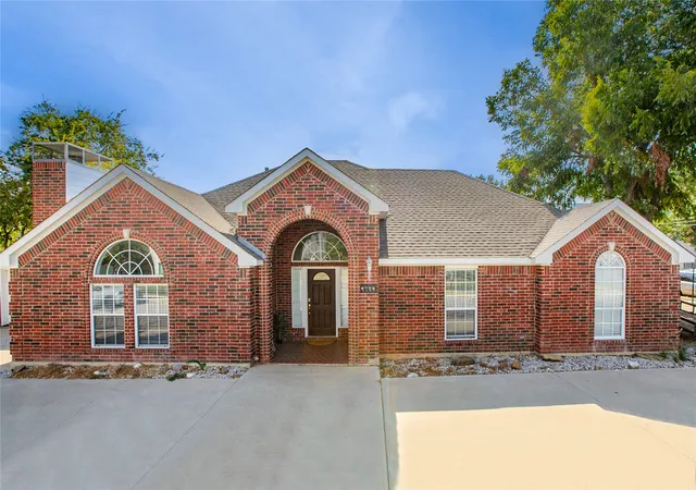 Photo 1 of Single family home for sale at 4720 San Jacinto St, Dallas, TX 75204 | MLS# 21395833 | Listing updated on 2026-10-08