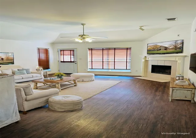 Photo 3 of Single family home for sale at 3204 Plumstead Dr, Dallas, TX 75228 | MLS# 21381618 | Listing updated on 2026-10-07