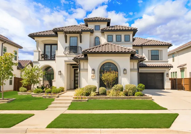 Photo 1 of Single family home for sale at 10423 Indigo Bush Ln, Frisco, TX 75035 | MLS# 21393463 | Listing updated on 2026-10-03