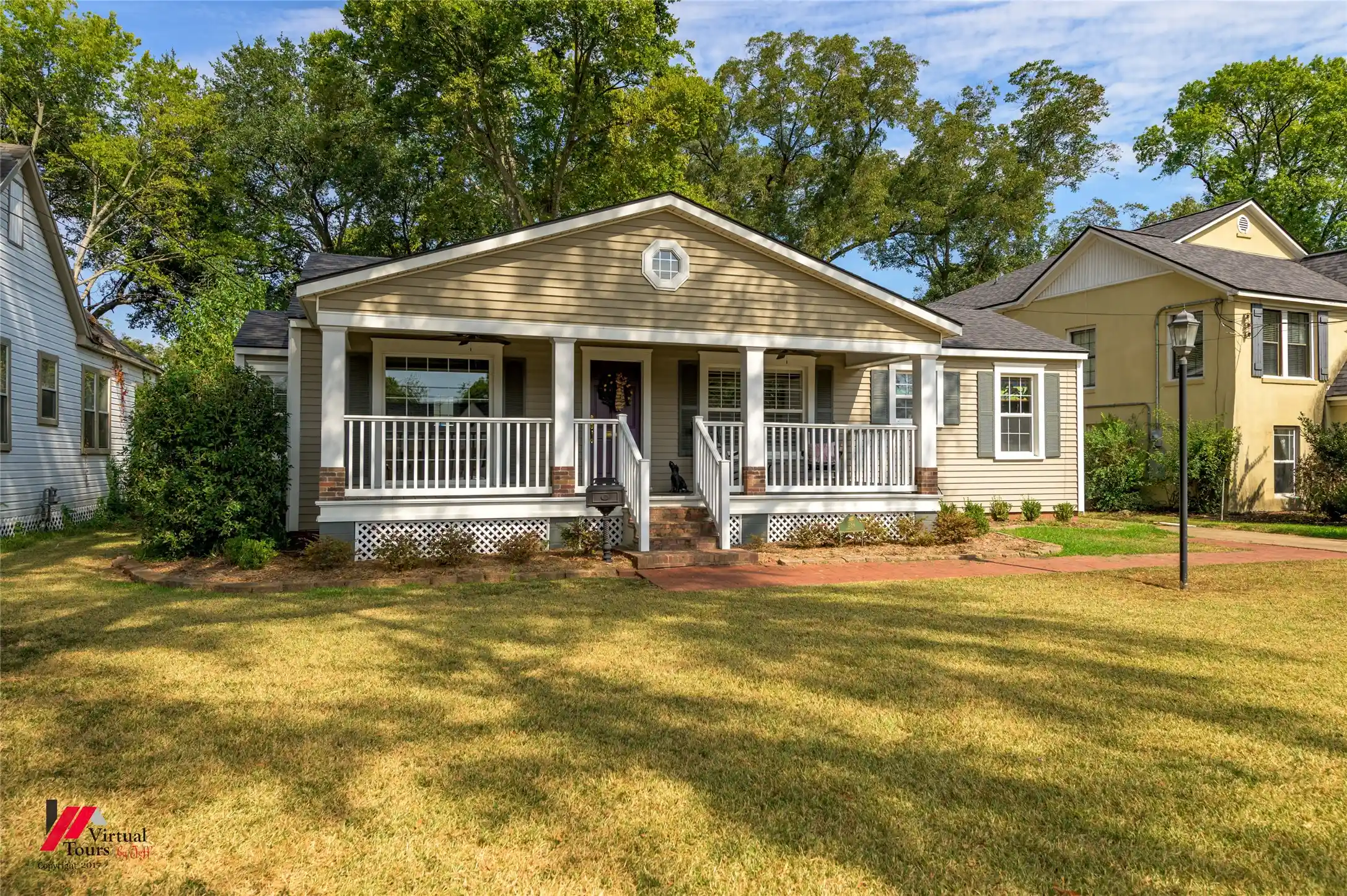 Photo 1 of Single family home for sale at 284 Carrollton Ave, Shreveport, LA 71105 | MLS# 21398596 | Listing updated on 2026-10-24