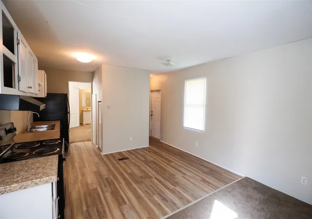 Photo 2 of Manufactured home for sale at 3645 Rusty Rd, Shreveport, LA 71107 | MLS# 21399391 | Listing updated on 2026-09-30