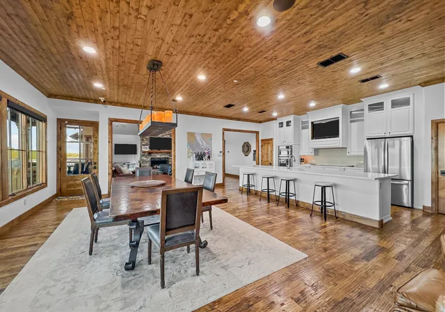 Photo 3 of Condo for sale at 2504 Century Oak Dr #302, Graford, TX 76449 | MLS# 21397996 | Listing updated on 2026-09-30
