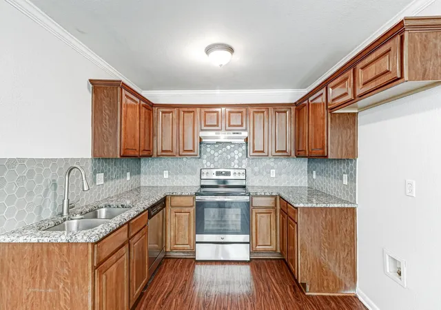 Photo 2 of Single family home for sale at 6433 Leana Ave, Dallas, TX 75241 | MLS# 21399389 | Listing updated on 2026-10-07