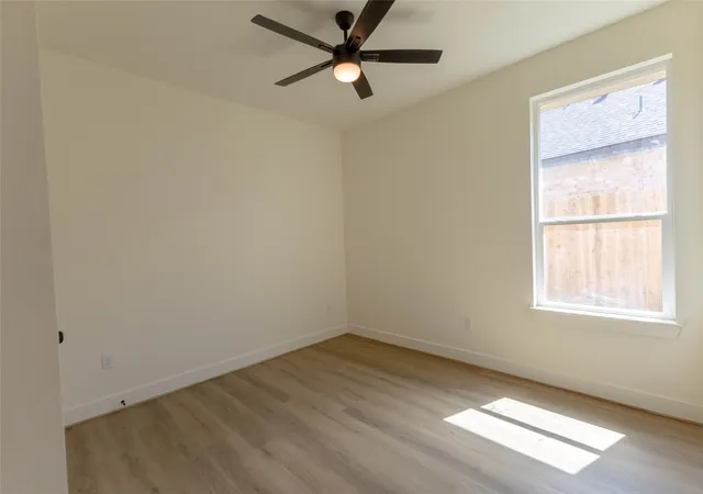 Photo 3 of Single family home for sale at 7633 Mountain View Rd, Abilene, TX 79602 | MLS# 21399411 | Listing updated on 2026-10-01