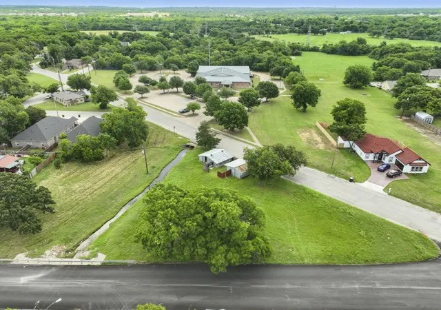 Land for sale at 602 Trinity St, Cleburne, TX 76031 | MLS# 21399422