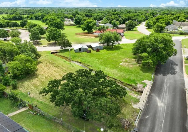 Photo 2 of Land for sale at 602 Trinity St, Cleburne, TX 76031 | MLS# 21399422 | Listing updated on 2026-10-08