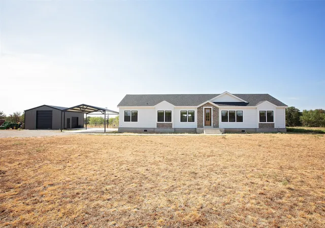 Photo 2 of Single family home for sale at 3090 State Hwy 16 N, Graham, TX 76450 | MLS# 21399434 | Listing updated on 2026-09-30