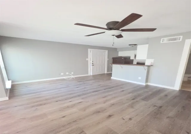 Photo 2 of Condo for sale at 9801 Walnut St #307, Dallas, TX 75243 | MLS# 21399442 | Listing updated on 2026-09-30