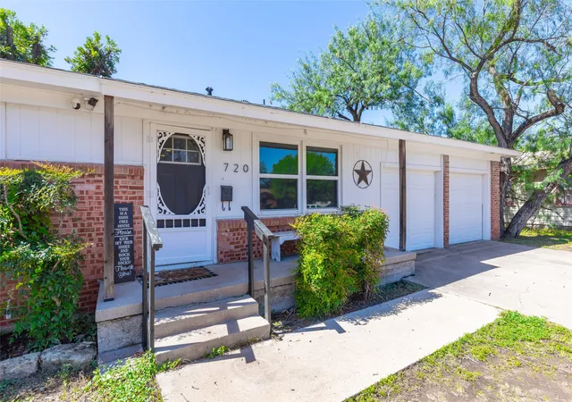 Photo 1 of Single family home for sale at 720 Glendale Dr, Abilene, TX 79603 | MLS# 21350856 | Listing updated on 2026-10-06