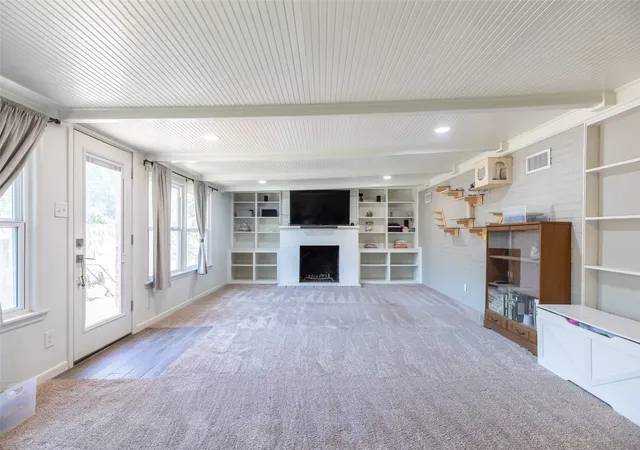 Photo 3 of Single family home for sale at 720 Glendale Dr, Abilene, TX 79603 | MLS# 21350856 | Listing updated on 2026-10-06