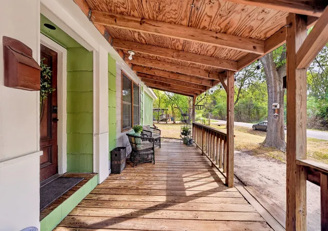Photo 1 of Manufactured home for sale at 302 Longleaf St, Gun Barrel City, TX 75156 | MLS# 21387483 | Listing updated on 2026-10-08