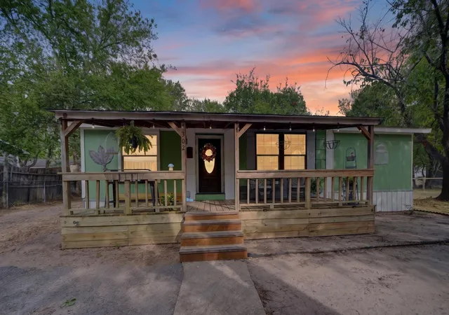 Photo 36 of Manufactured home for sale at 302 Longleaf St, Gun Barrel City, TX 75156 | MLS# 21387483 | Listing updated on 2026-10-08