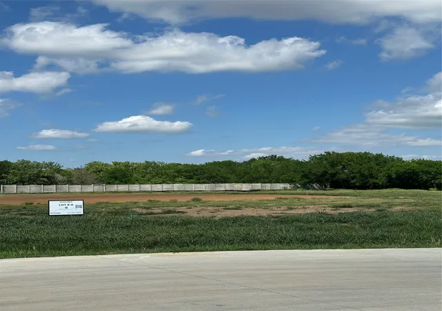 Photo 2 of Land for sale at 8138 Fields Rd, Copper Canyon, TX 76226 | MLS# 21399493 | Listing updated on 2026-10-03