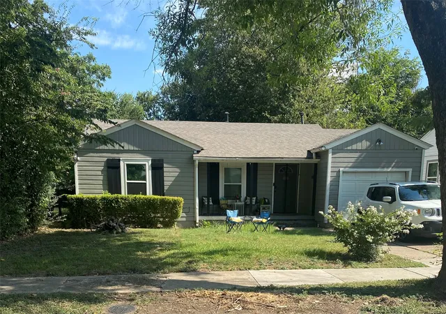 Photo 1 of Single family home for sale at 2746 Exeter Ave, Dallas, TX 75216 | MLS# 21399522 | Listing updated on 2026-10-03