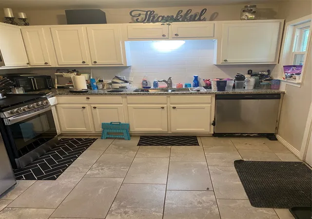 Photo 2 of Single family home for sale at 2746 Exeter Ave, Dallas, TX 75216 | MLS# 21399522 | Listing updated on 2026-10-03