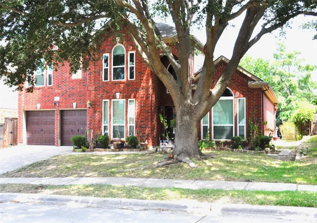 Photo 1 of Single family home for sale at 8316 Whippoorwill Dr, Fort Worth, TX 76123 | MLS# 21399537 | Listing updated on 2026-10-03