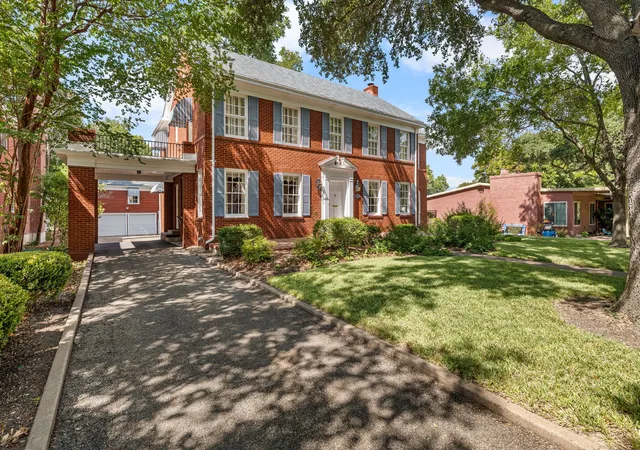 Photo 3 of Single family home for sale at 3411 Chateau Ave, Waco, TX 76710 | MLS# 21373210 | Listing updated on 2026-10-06